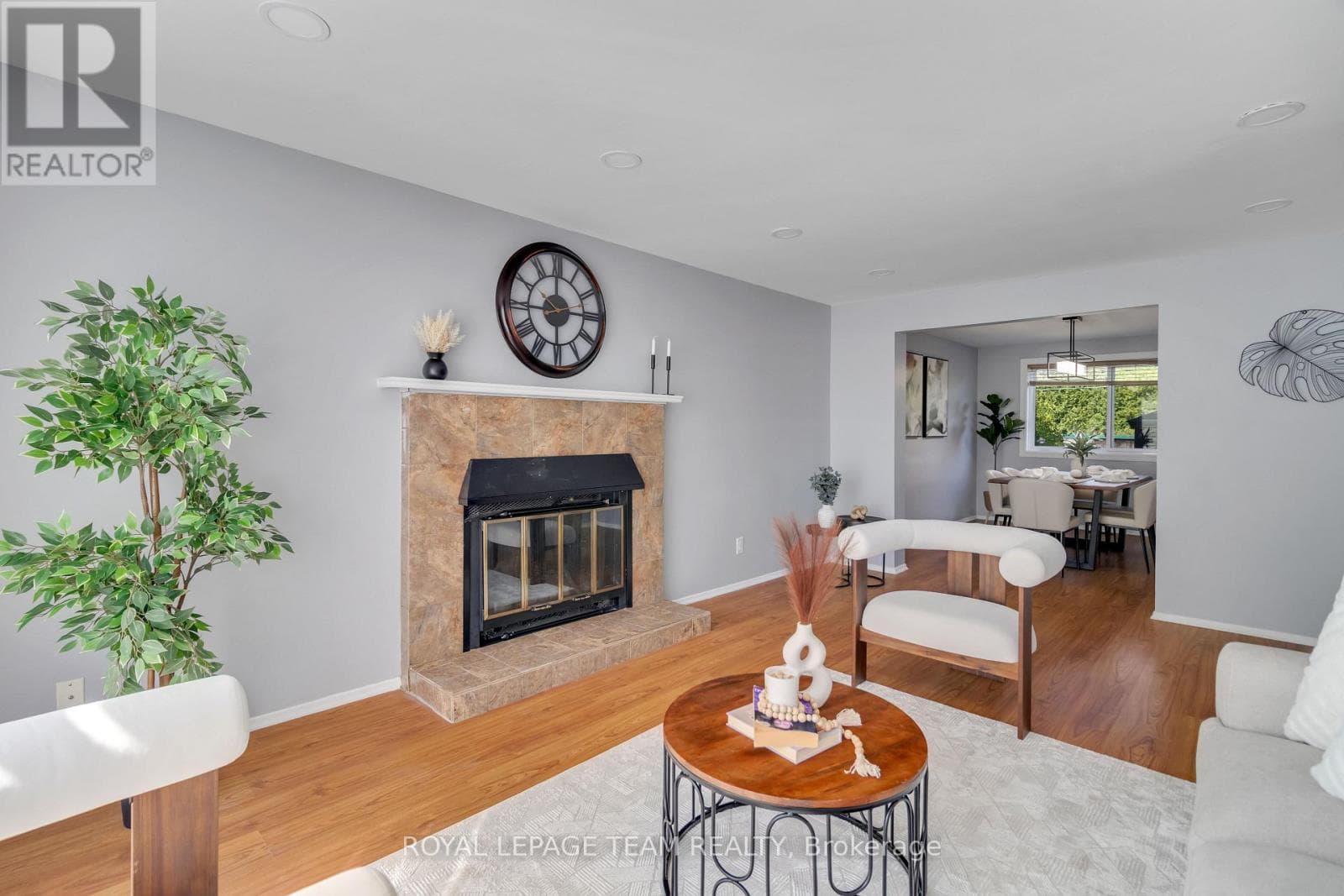 Ottawa — Ottawa - Main photo