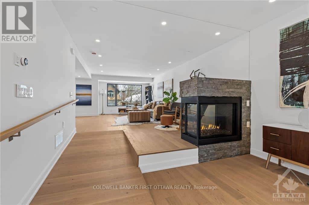 Ottawa — Ottawa - Photo 5 of 29