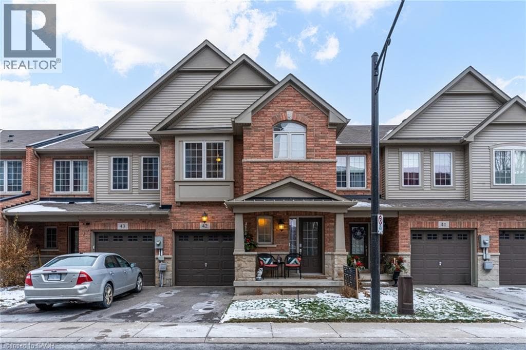 515 WINSTON Road Unit# 42 — Grimsby, Ontario - Main photo