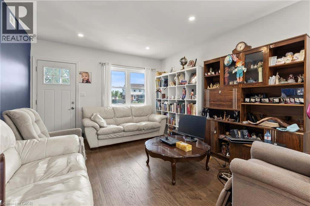 St. Catharines — St. Catharines - Photo 4 of 30