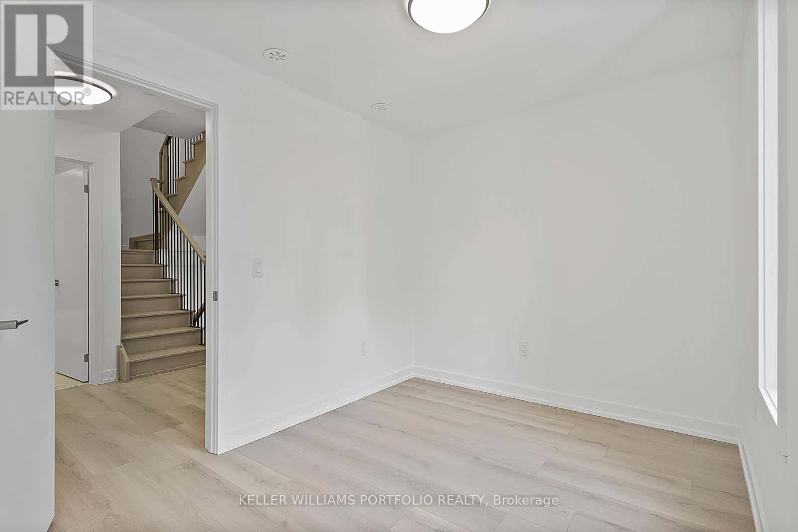 Toronto (L'Amoreaux) — Toronto (L'Amoreaux) - Photo 5 of 26