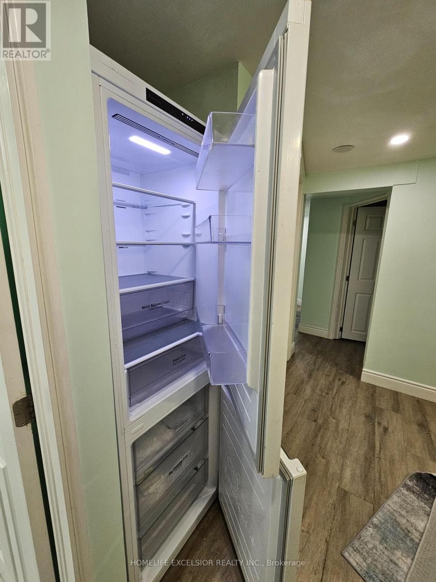 Toronto (Woburn) — Toronto (Woburn) - Main photo