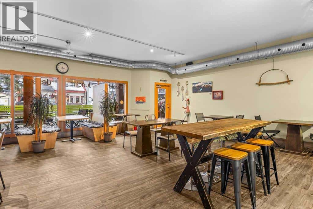 Canmore — Canmore - Photo 5 of 12