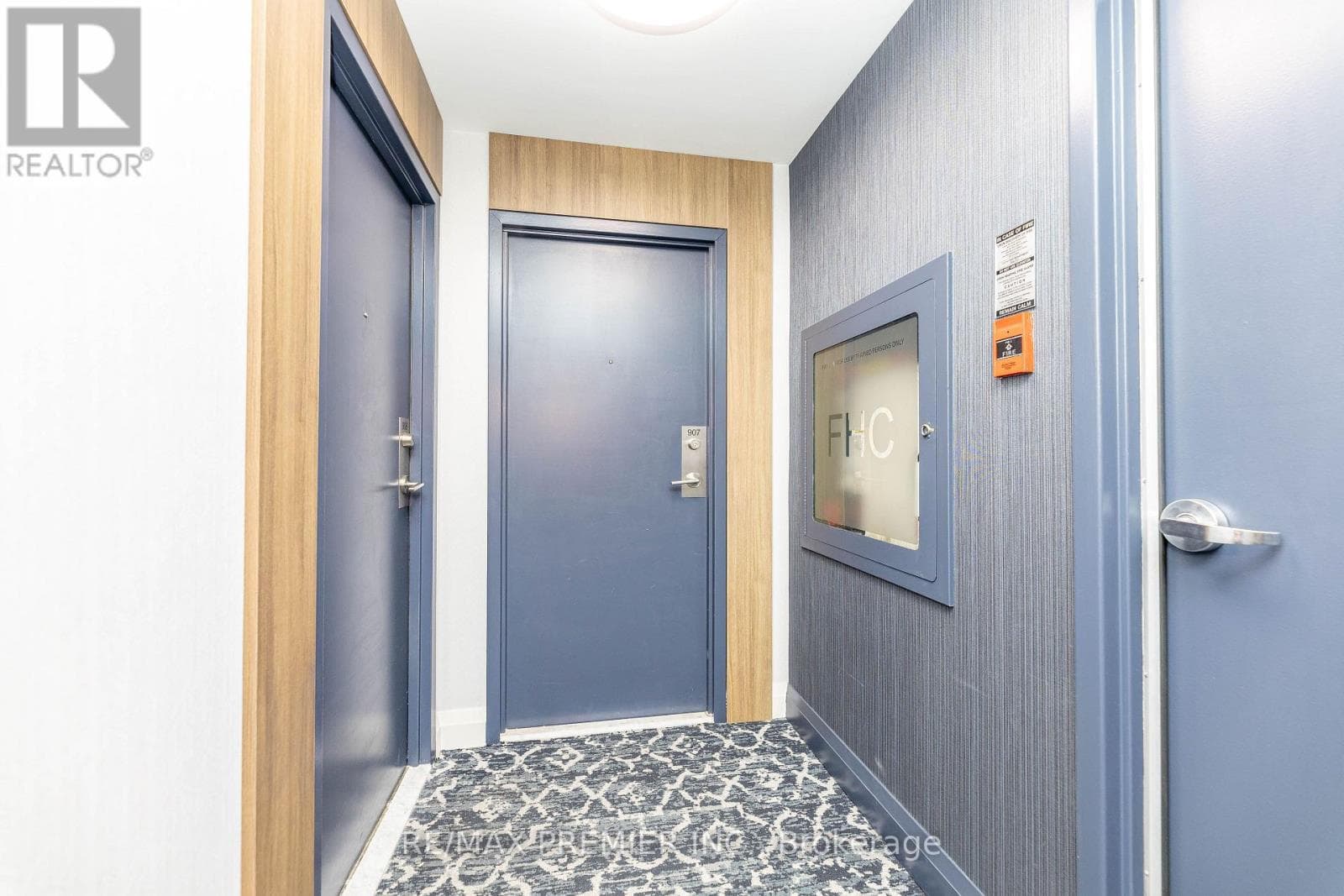 Toronto (West Humber-Clairville) — Toronto (West Humber-Clairville) - Main photo