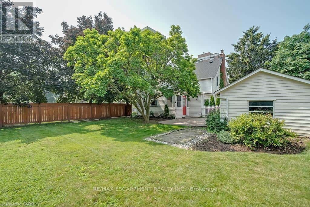 Burlington (Brant) — Burlington (Brant) - Photo 5 of 35