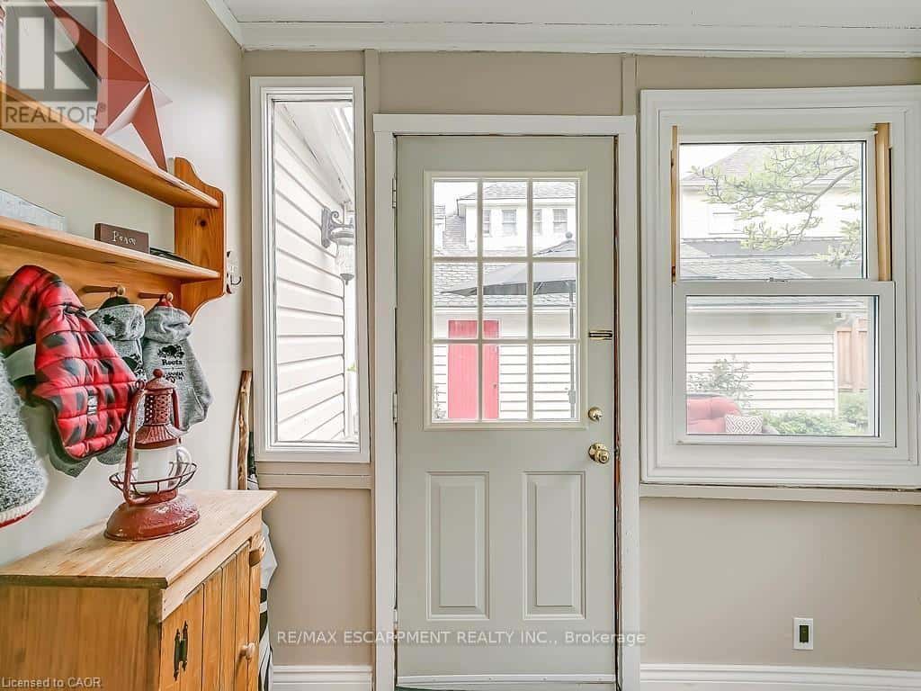 Burlington (Brant) — Burlington (Brant) - Photo 2 of 35