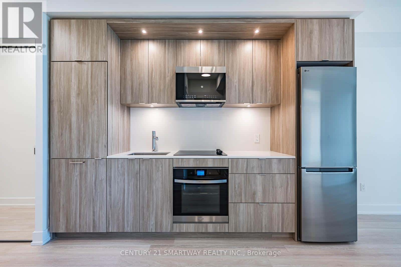 Toronto (Islington-City Centre West) — Toronto (Islington-City Centre West) - Photo 4 of 28