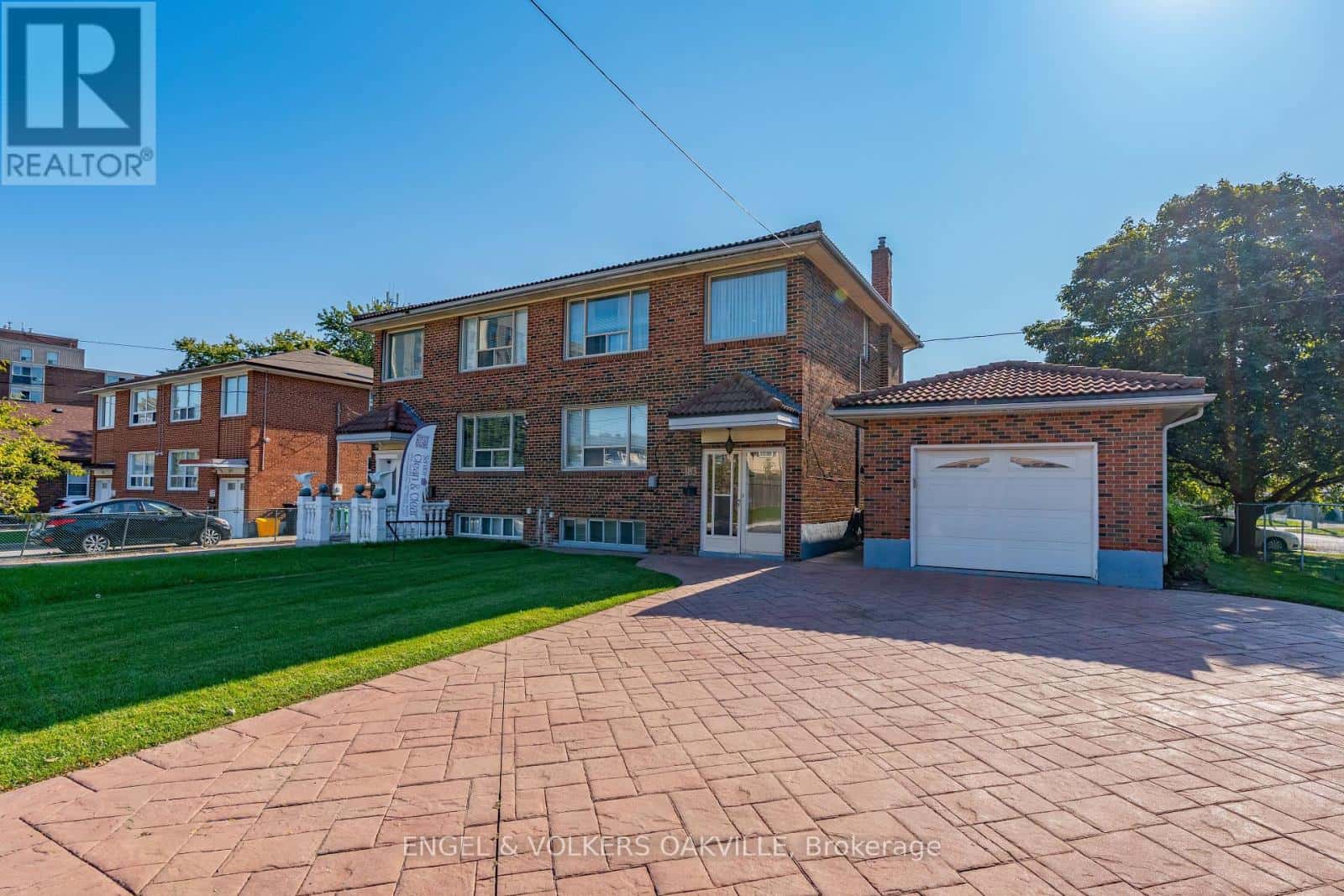 Brampton (Brampton North) — Brampton (Brampton North) - Photo 5 of 31