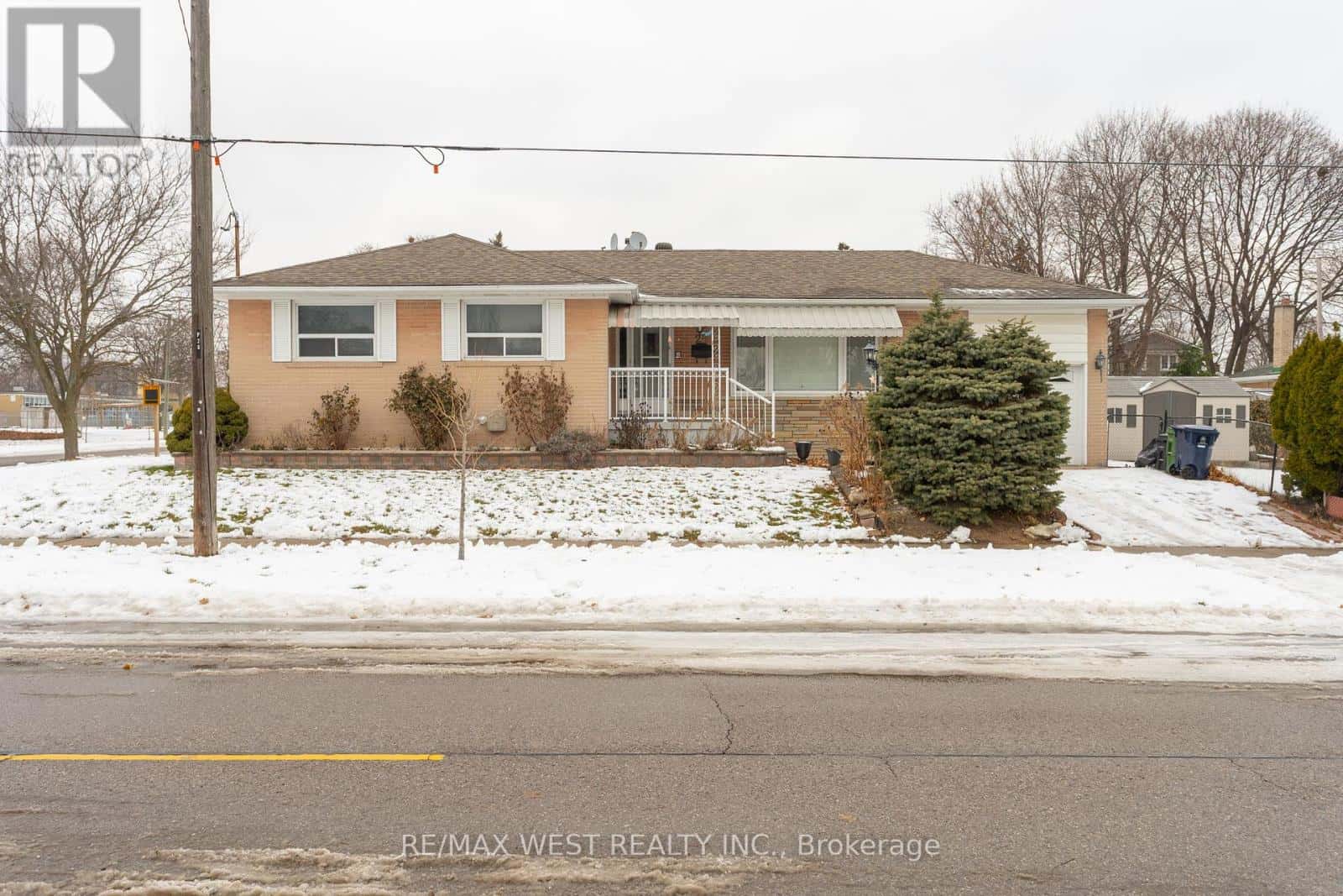 Toronto (Kingsview Village-The Westway) — Toronto (Kingsview Village-The Westway) - Photo 2 of 14