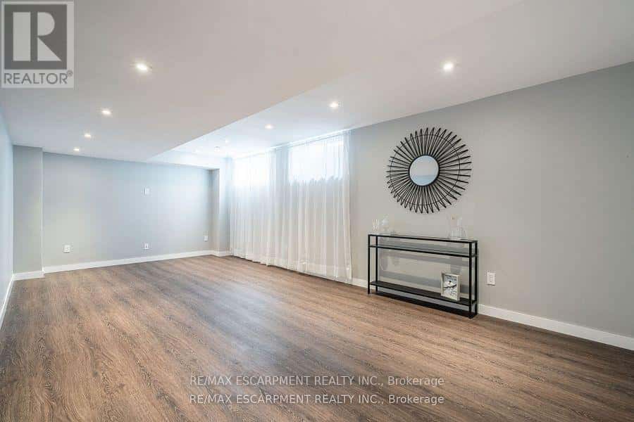 Hamilton (Binbrook) — Hamilton (Binbrook) - Photo 5 of 46