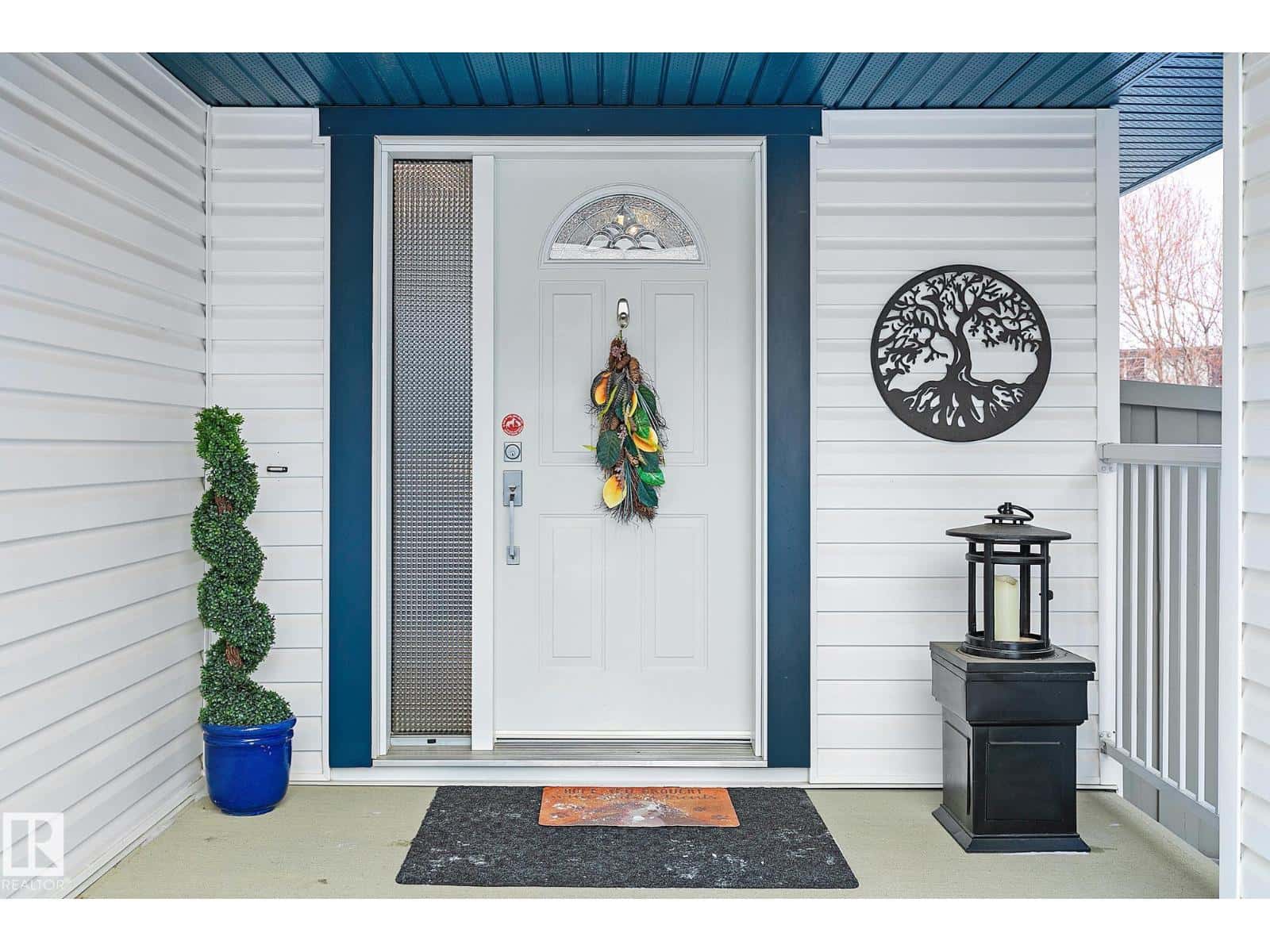 Edmonton — Edmonton - Photo 2 of 75