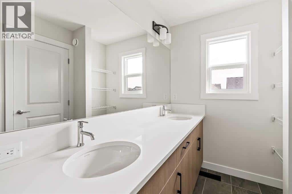 Calgary — Calgary - Photo 3 of 30