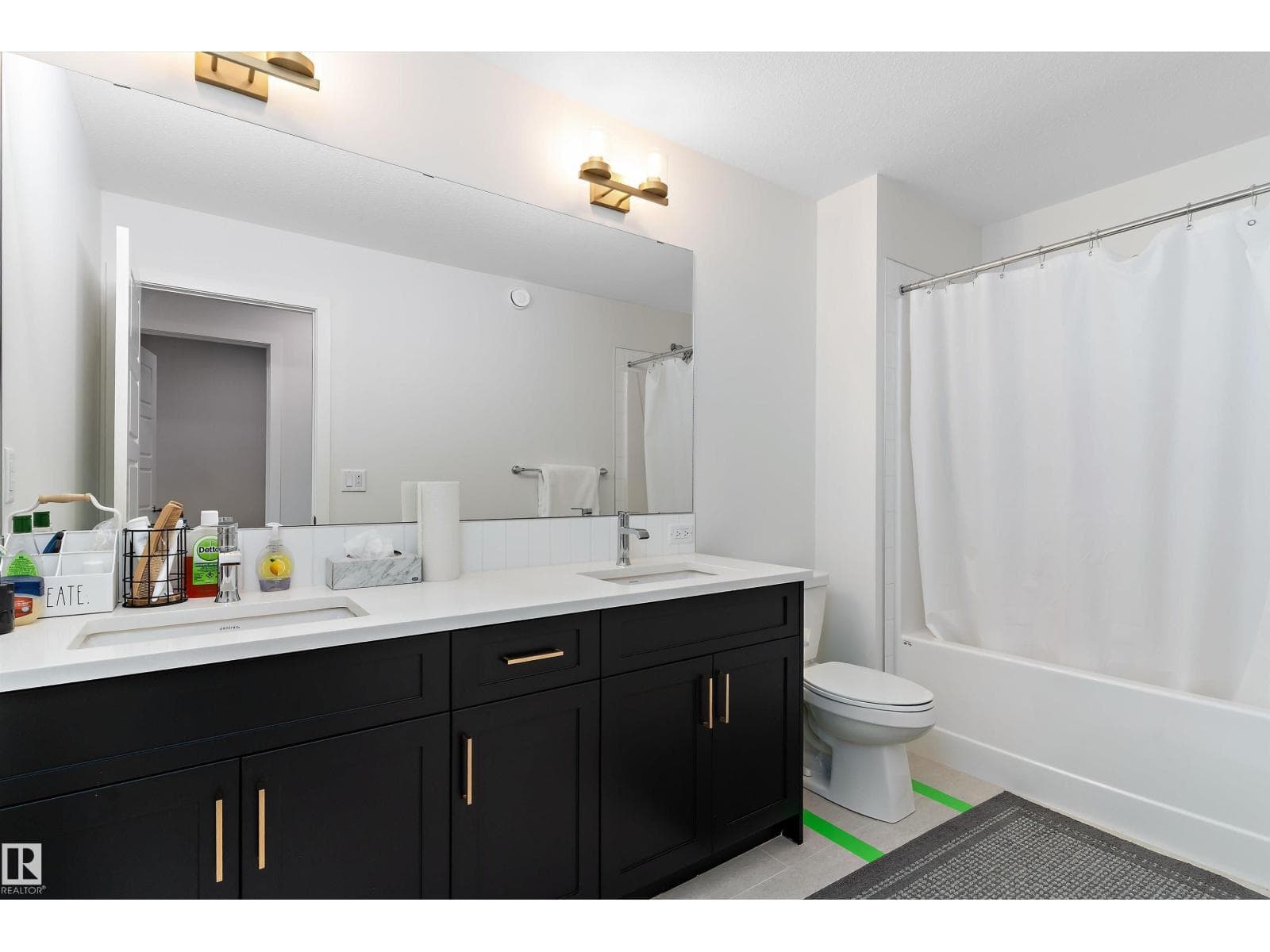 Edmonton — Edmonton - Main photo