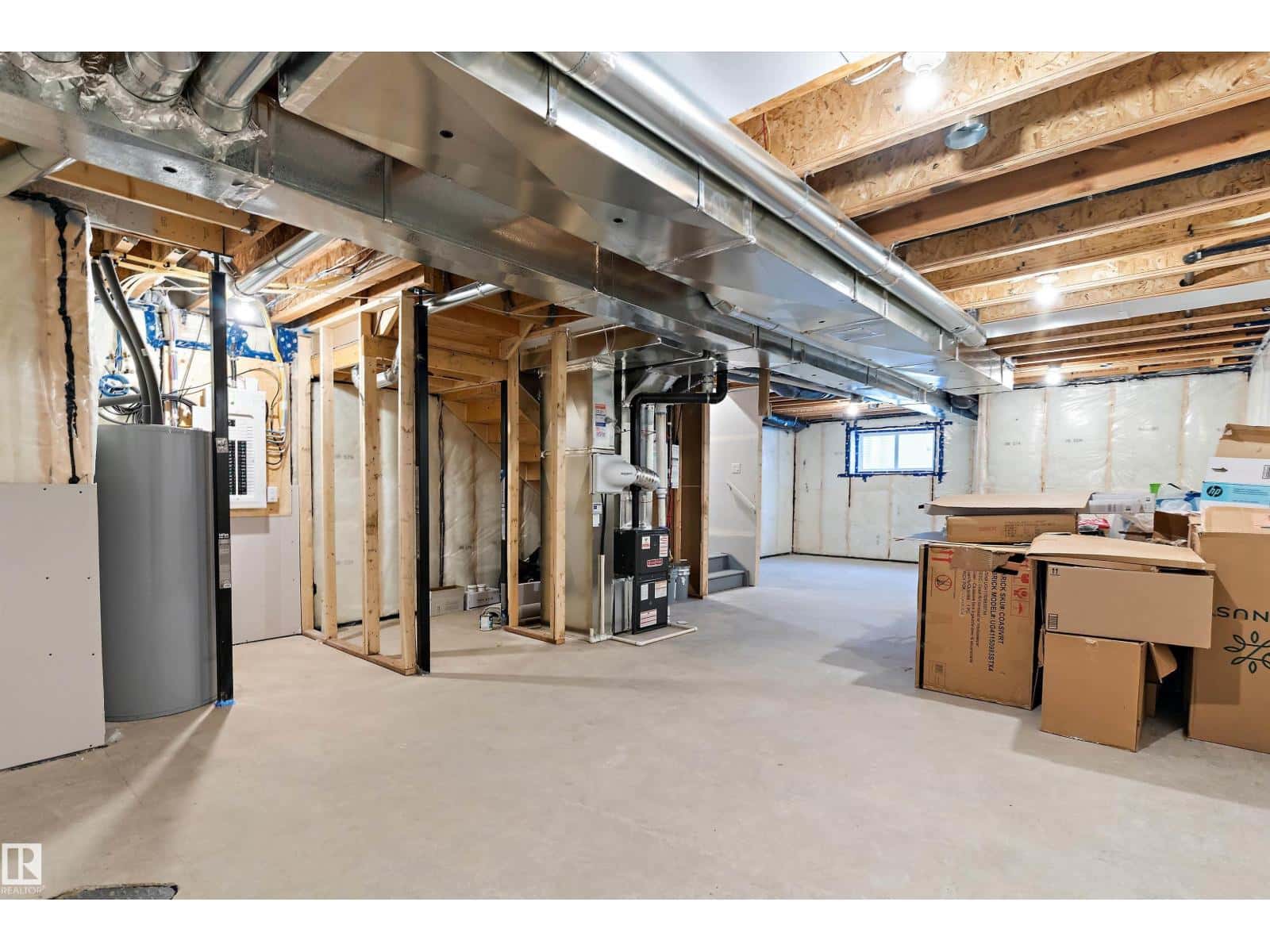 Edmonton — Edmonton - Photo 4 of 37