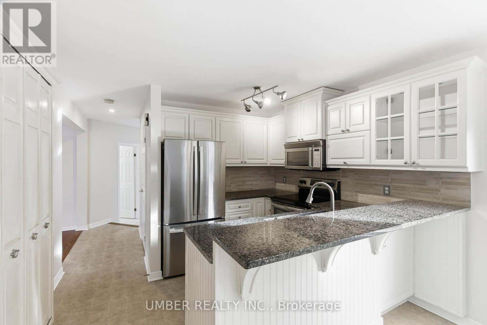 Ottawa — Ottawa - Photo 3 of 48