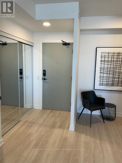 Mississauga (Hurontario) — Mississauga (Hurontario) - Main photo