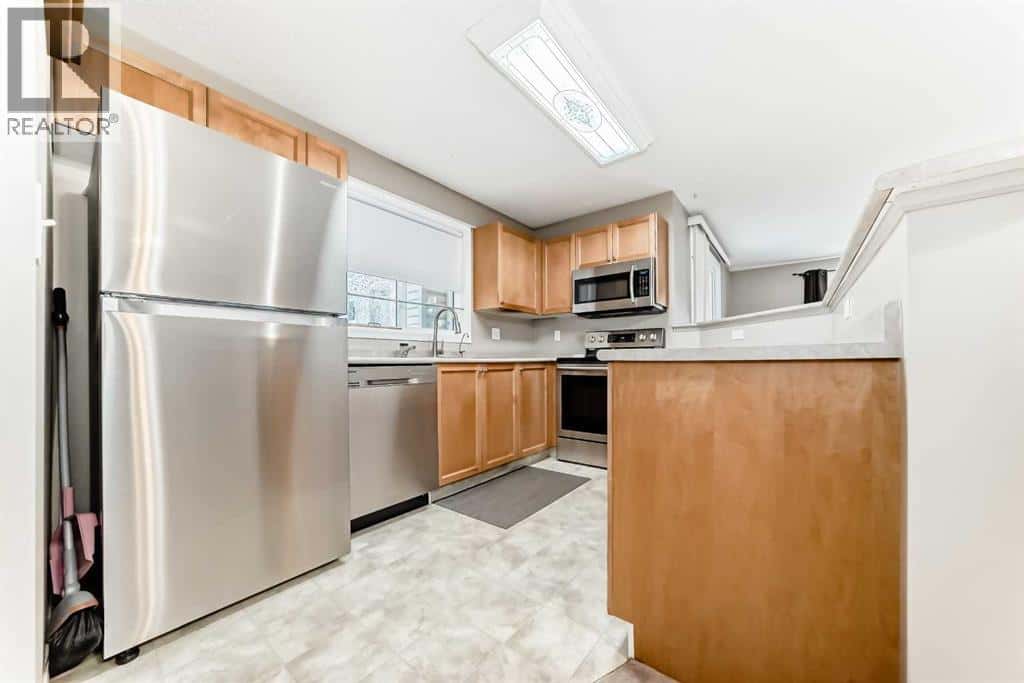 3101, 604 8 Street SW — Airdrie, Alberta - Photo 4 of 23