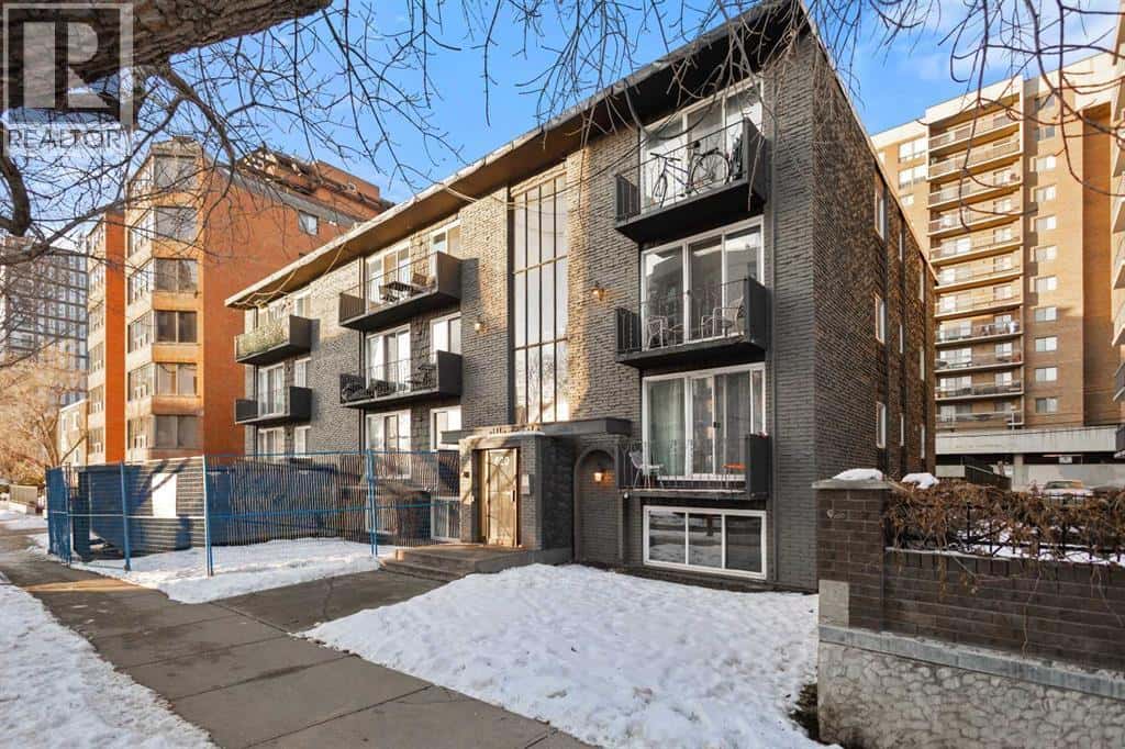 Calgary — Calgary - Photo 5 of 20