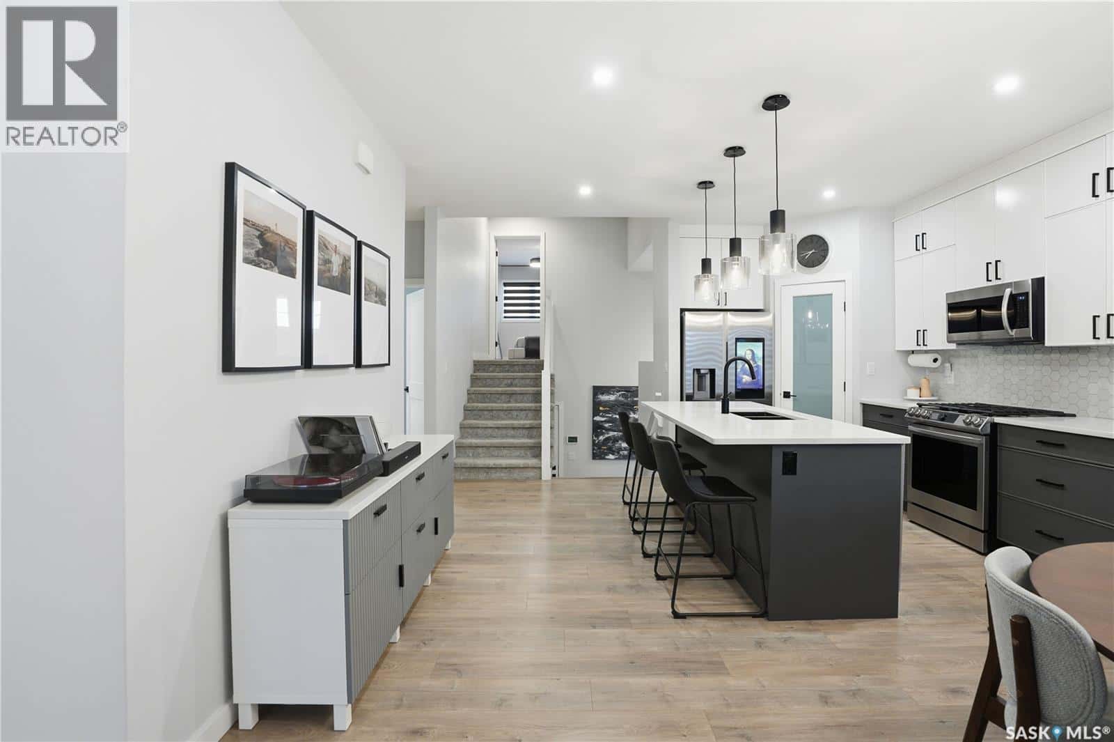 Saskatoon — Saskatoon - Photo 2 of 50