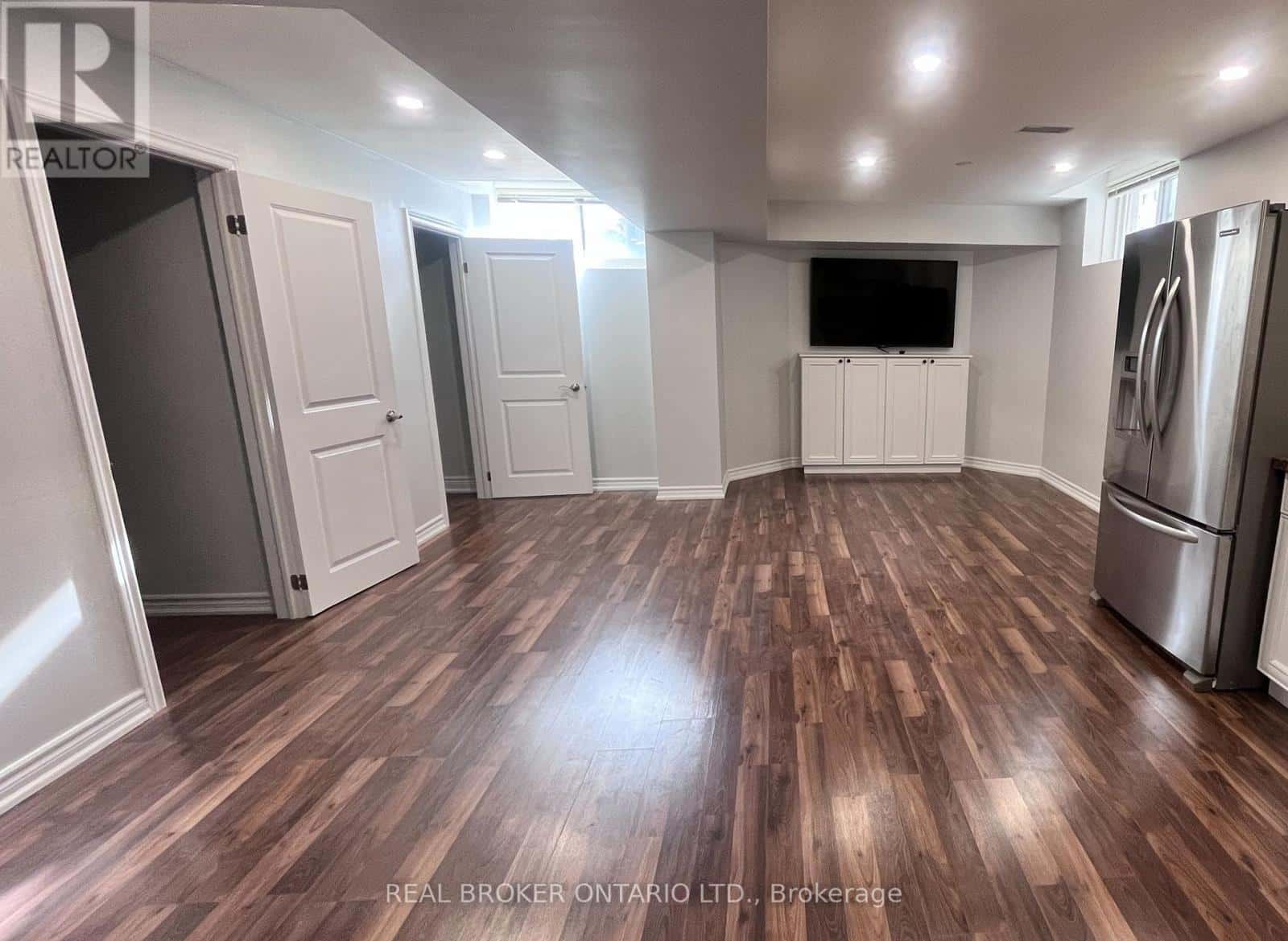 Whitby (Taunton North) — Whitby (Taunton North) - Photo 2 of 17