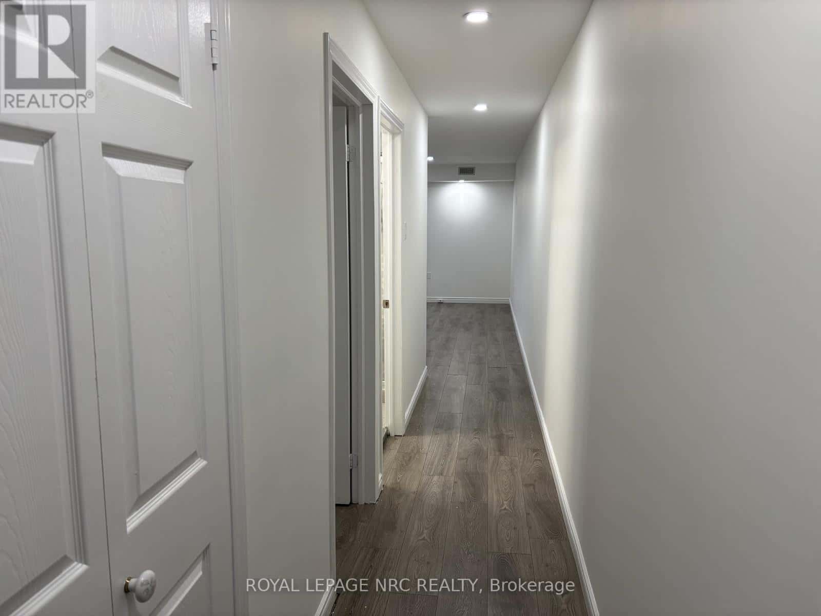 Port Colborne (Main Street) — Port Colborne (Main Street) - Photo 4 of 14