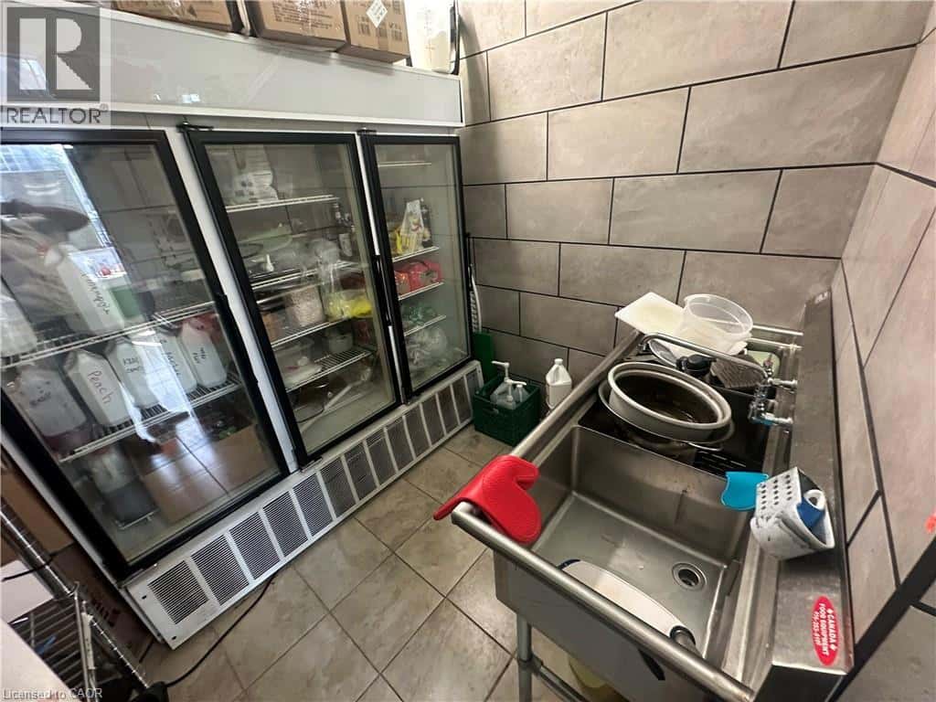 Woodstock — Woodstock - Photo 5 of 21