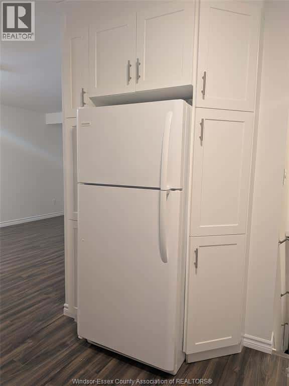 Windsor — Windsor - Photo 4 of 9