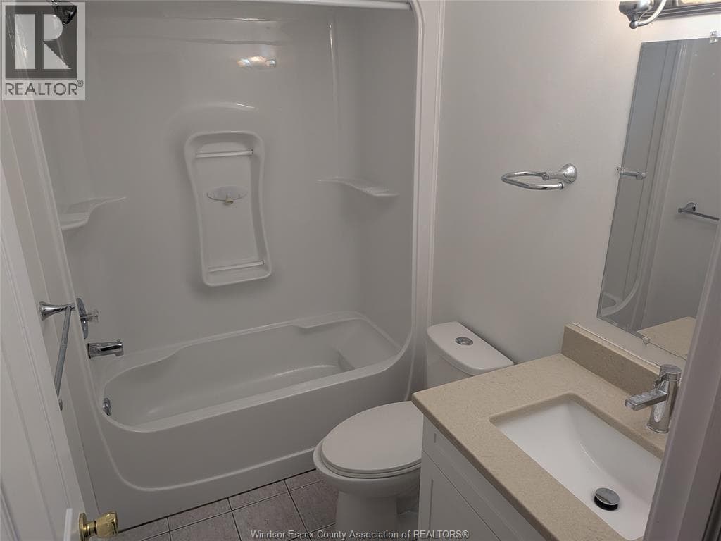 Windsor — Windsor - Main photo