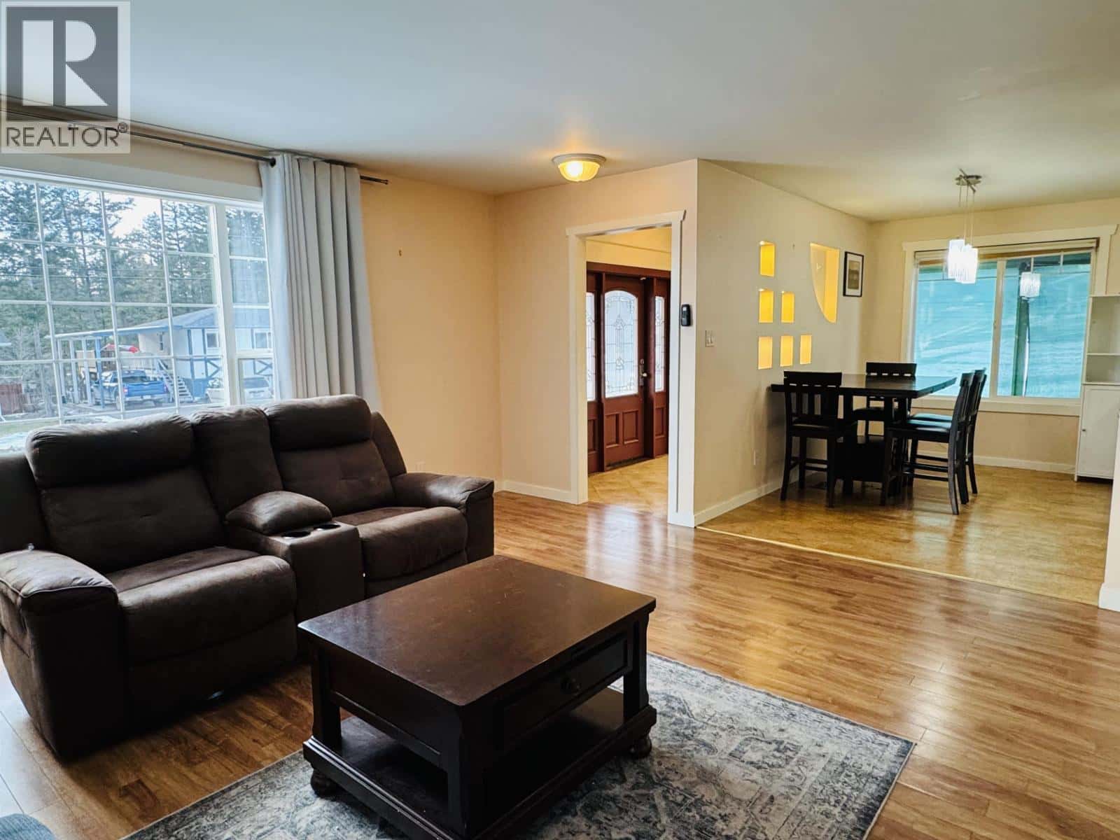 1280 N ELEVENTH AVENUE — Williams Lake, British Columbia - Photo 5 of 40