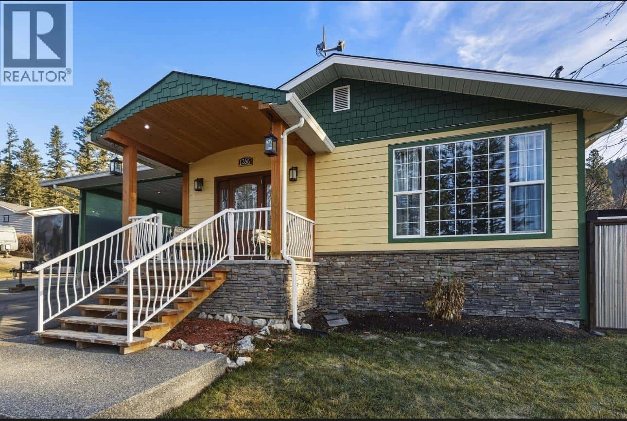 1280 N ELEVENTH AVENUE — Williams Lake, British Columbia - Photo 2 of 40