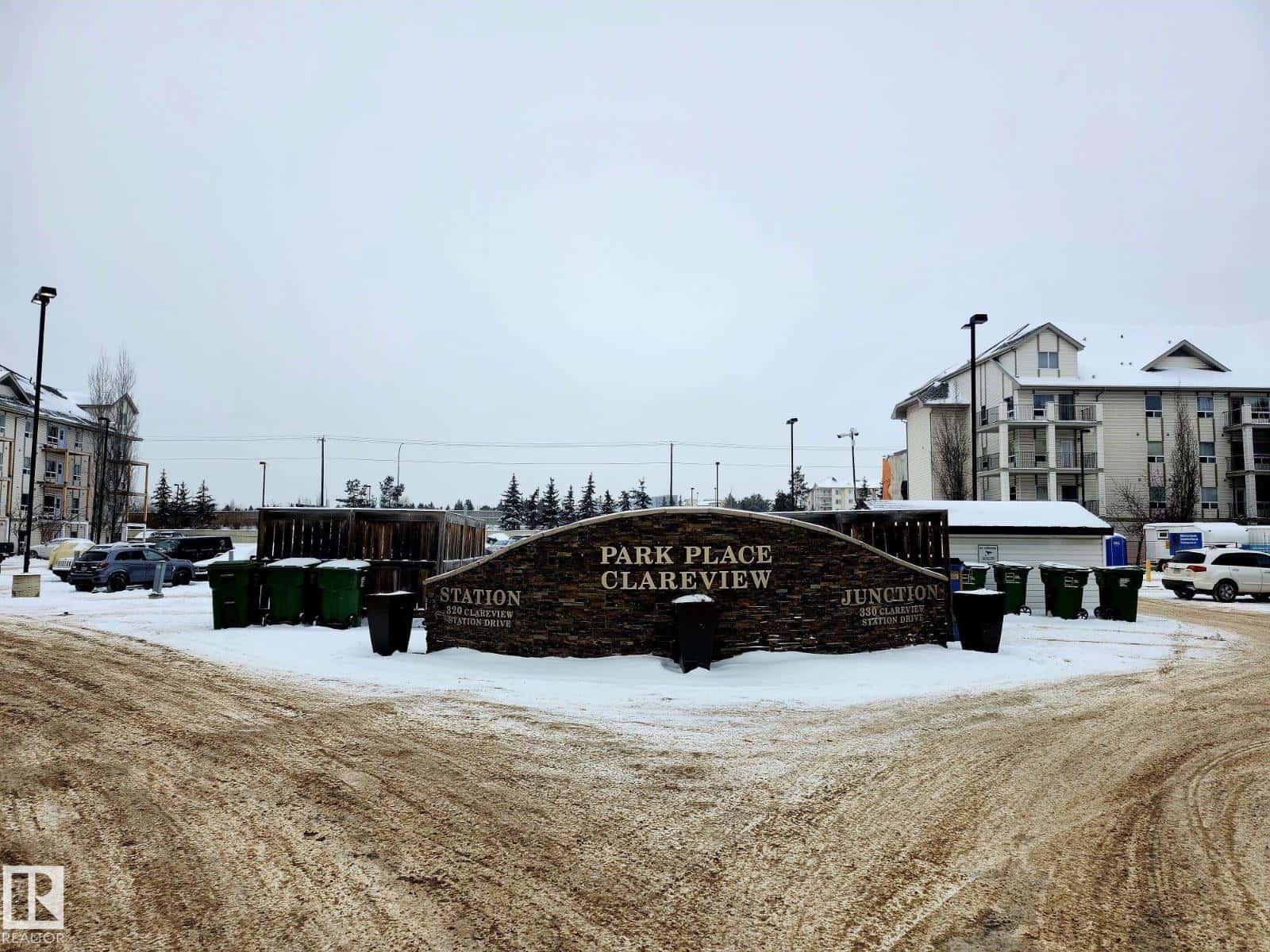 Edmonton — Edmonton - Photo 4 of 19