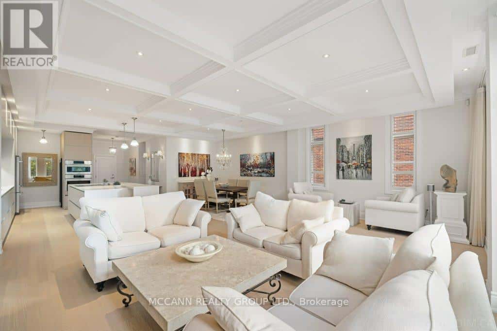 Toronto (Mount Pleasant East) — Toronto (Mount Pleasant East) - Photo 5 of 40