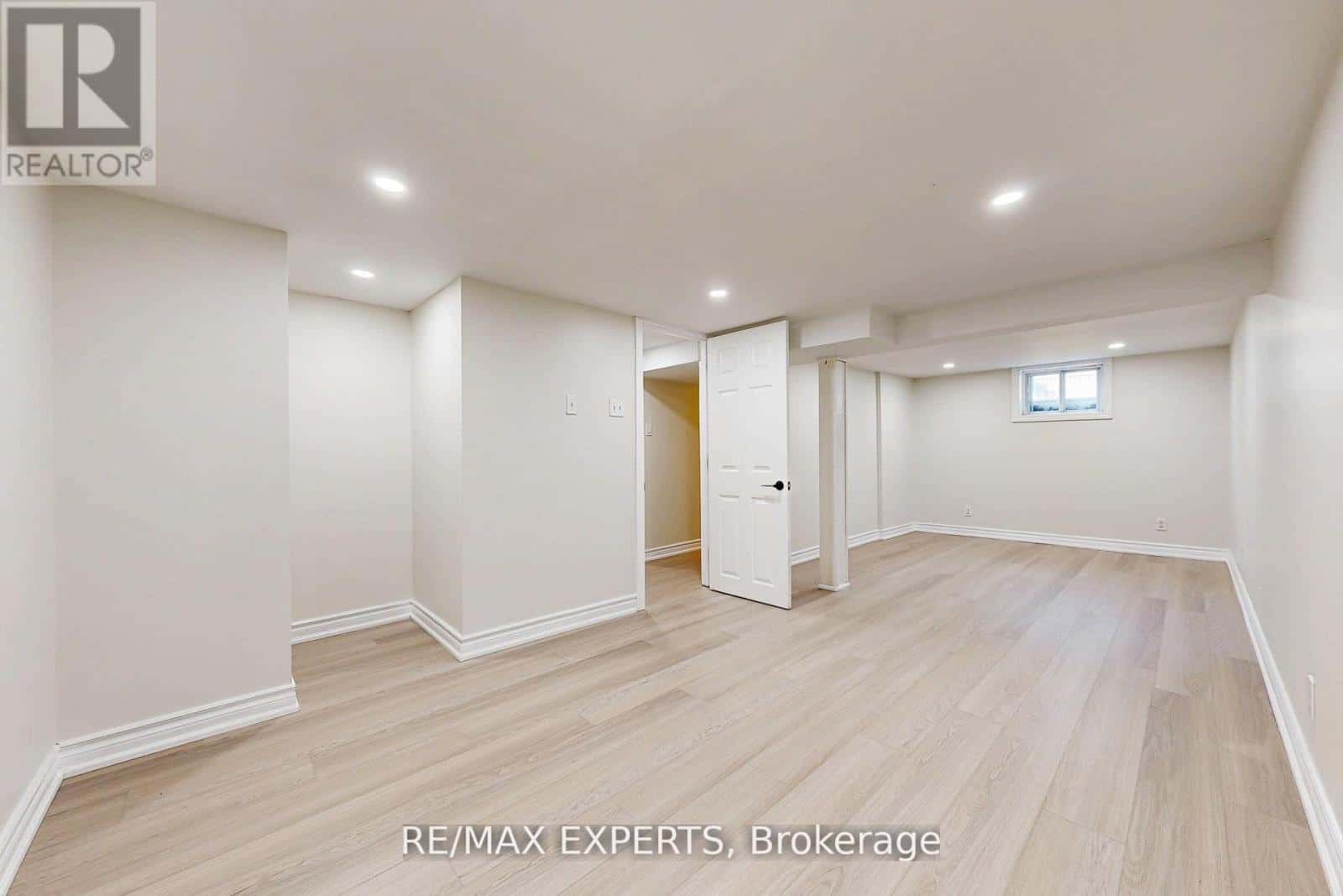 Newmarket (Central Newmarket) — Newmarket (Central Newmarket) - Photo 5 of 25