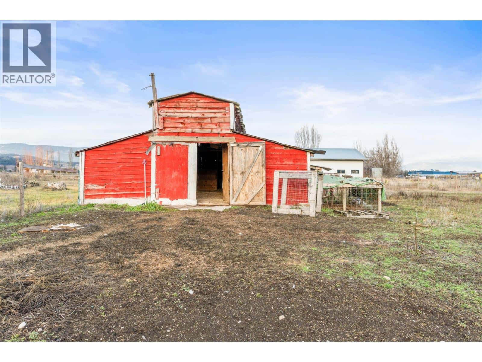 Spallumcheen — Spallumcheen - Photo 2 of 66