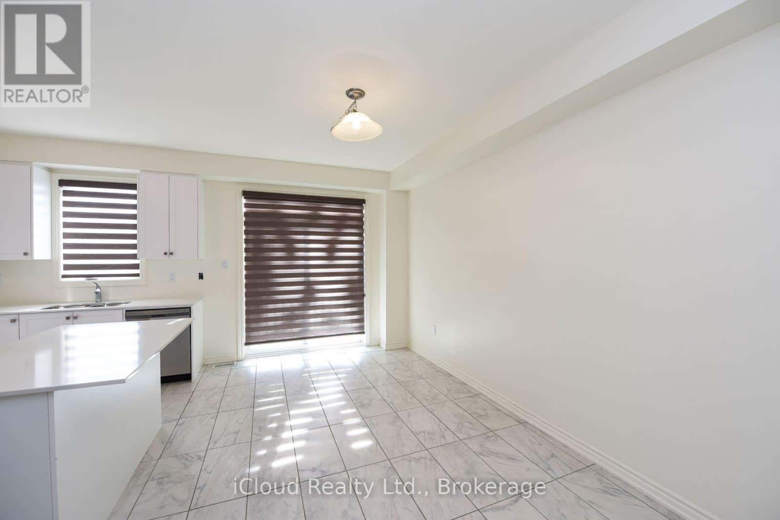 Brampton (Northwest Brampton) — Brampton (Northwest Brampton) - Photo 5 of 42