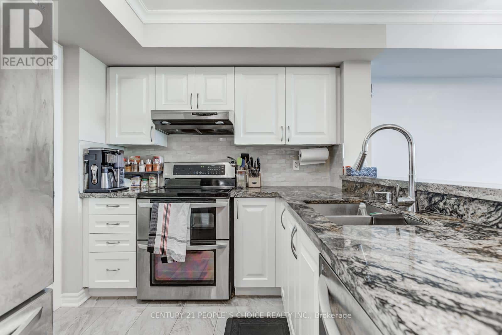 Mississauga (City Centre) — Mississauga (City Centre) - Photo 5 of 20