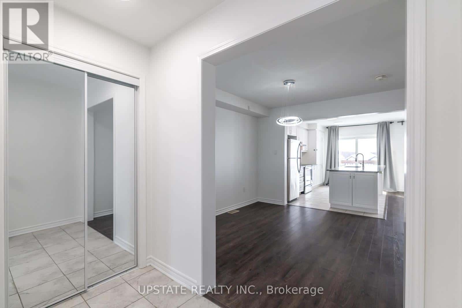 Kitchener — Kitchener - Photo 2 of 35