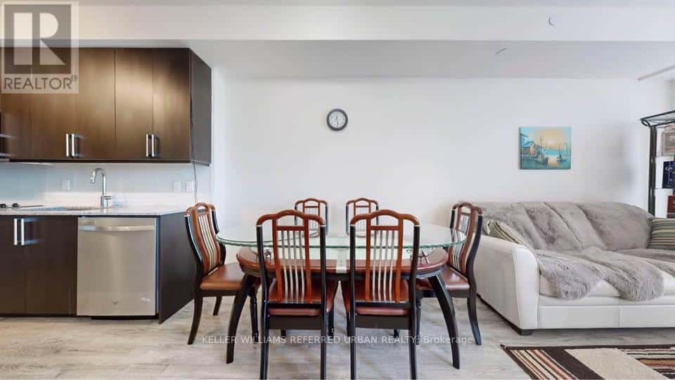 Richmond Hill (North Richvale) — Richmond Hill (North Richvale) - Photo 5 of 11