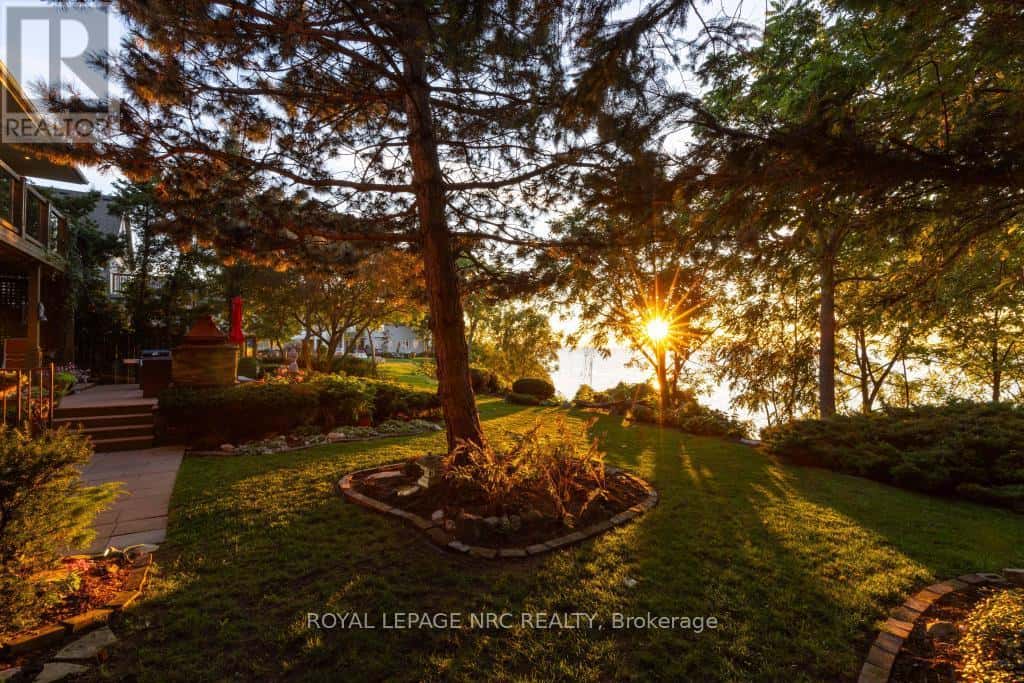 11 ABBEY AVENUE — St. Catharines (Port Dalhousie), Ontario - Photo 3 of 49