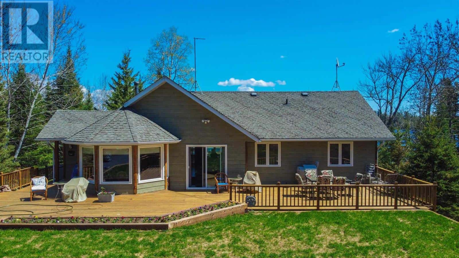 2-35 Poplar Bay — Kenora, Ontario - Photo 4 of 32