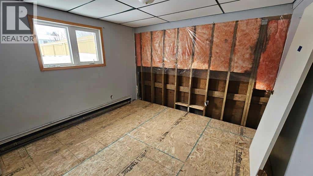 Coronation — Coronation - Photo 4 of 39