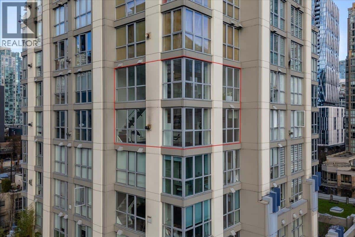 Vancouver — Vancouver - Photo 5 of 27