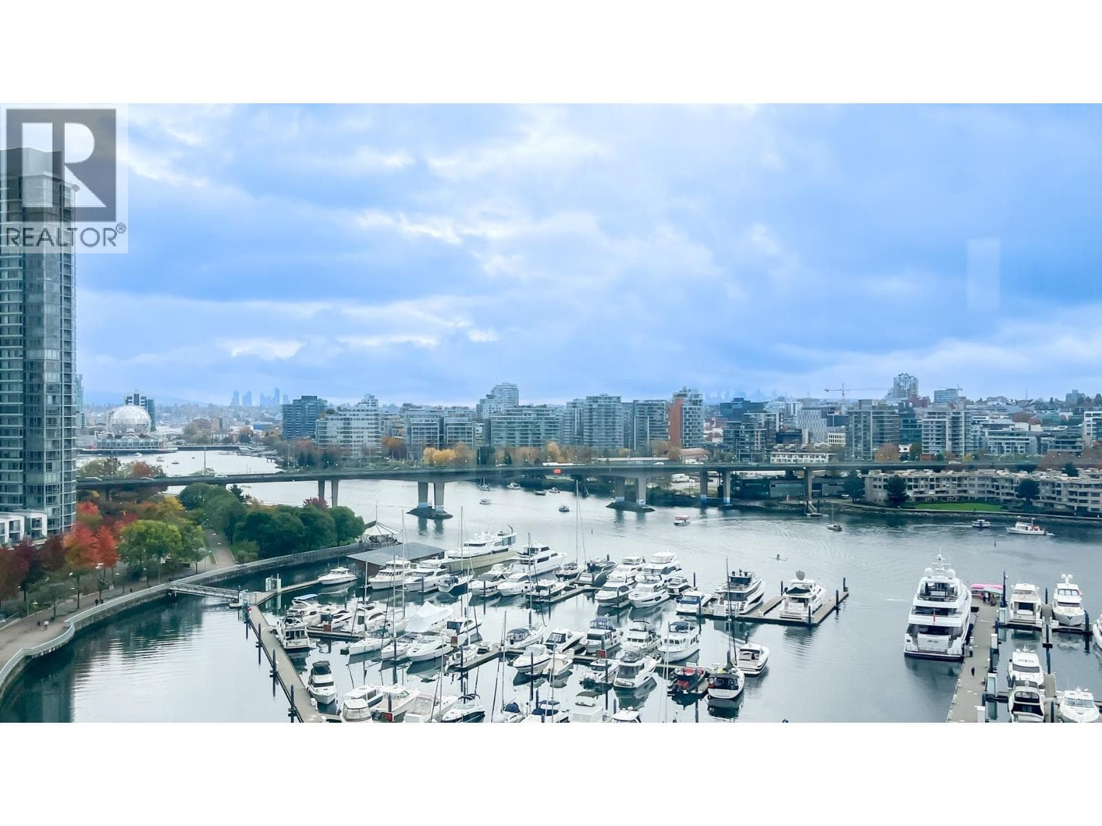 Vancouver — Vancouver - Main photo