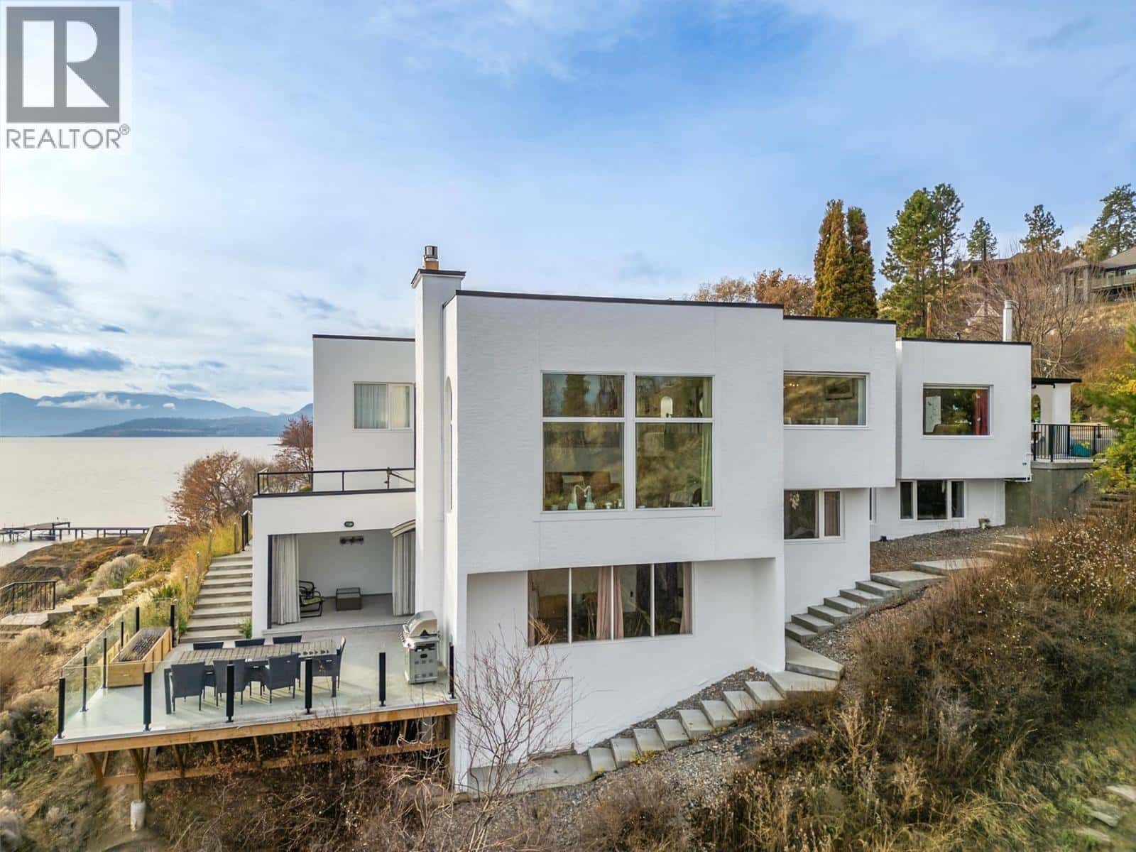 15 Traders Cove Road — Kelowna, British Columbia - Photo 2 of 91