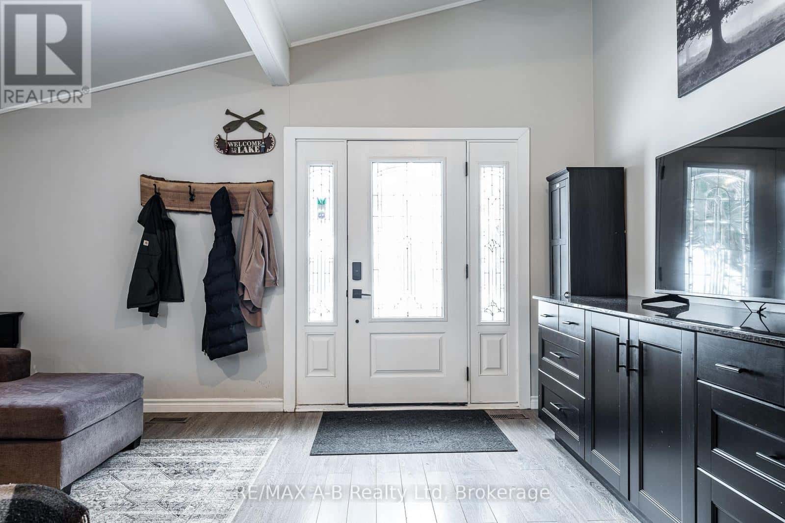 Zorra — Zorra - Photo 2 of 50