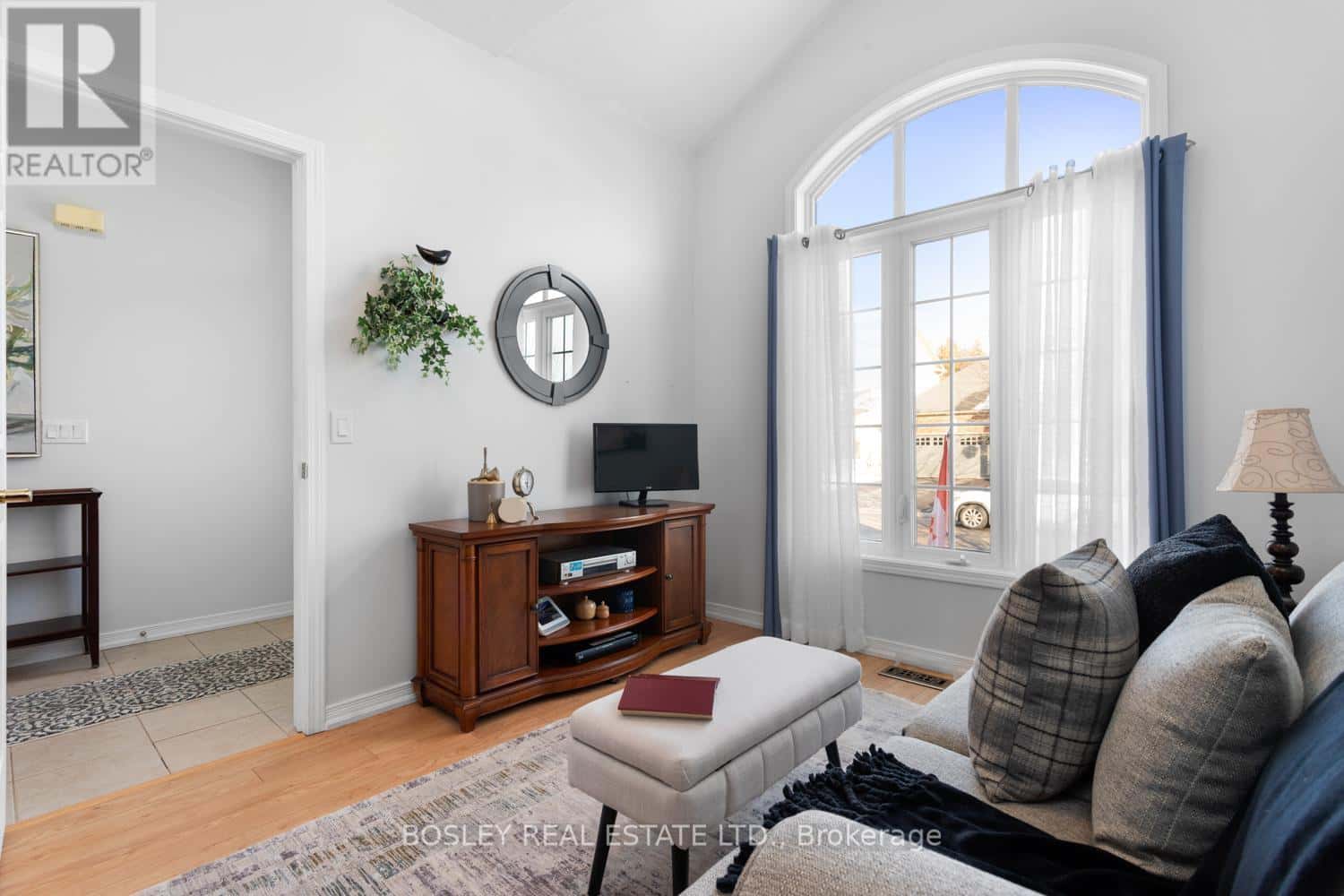 673 PRINCE OF WALES DRIVE — Cobourg - Photo 3 of 42