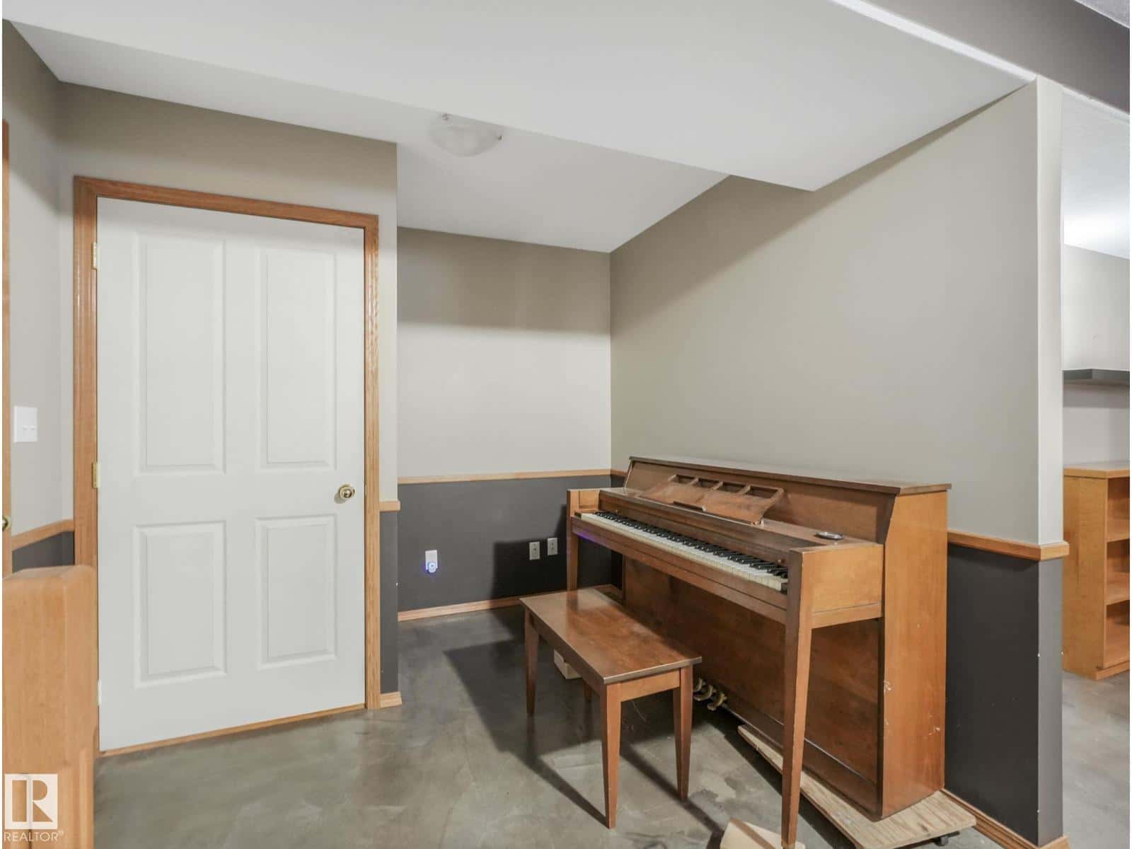 Rural Strathcona County — Rural Strathcona County - Photo 2 of 55