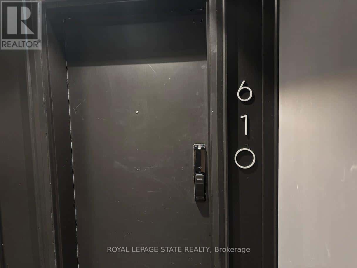 Oakville (GO Glenorchy) — Oakville (GO Glenorchy) - Photo 2 of 22