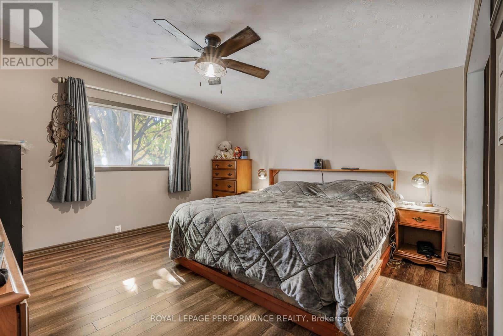 Alfred and Plantagenet — Alfred and Plantagenet - Photo 3 of 33