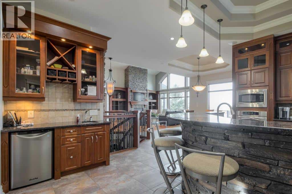 Lethbridge — Lethbridge - Photo 3 of 50